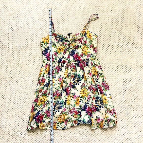 Floral Mini Dress - Picture 3 of 4